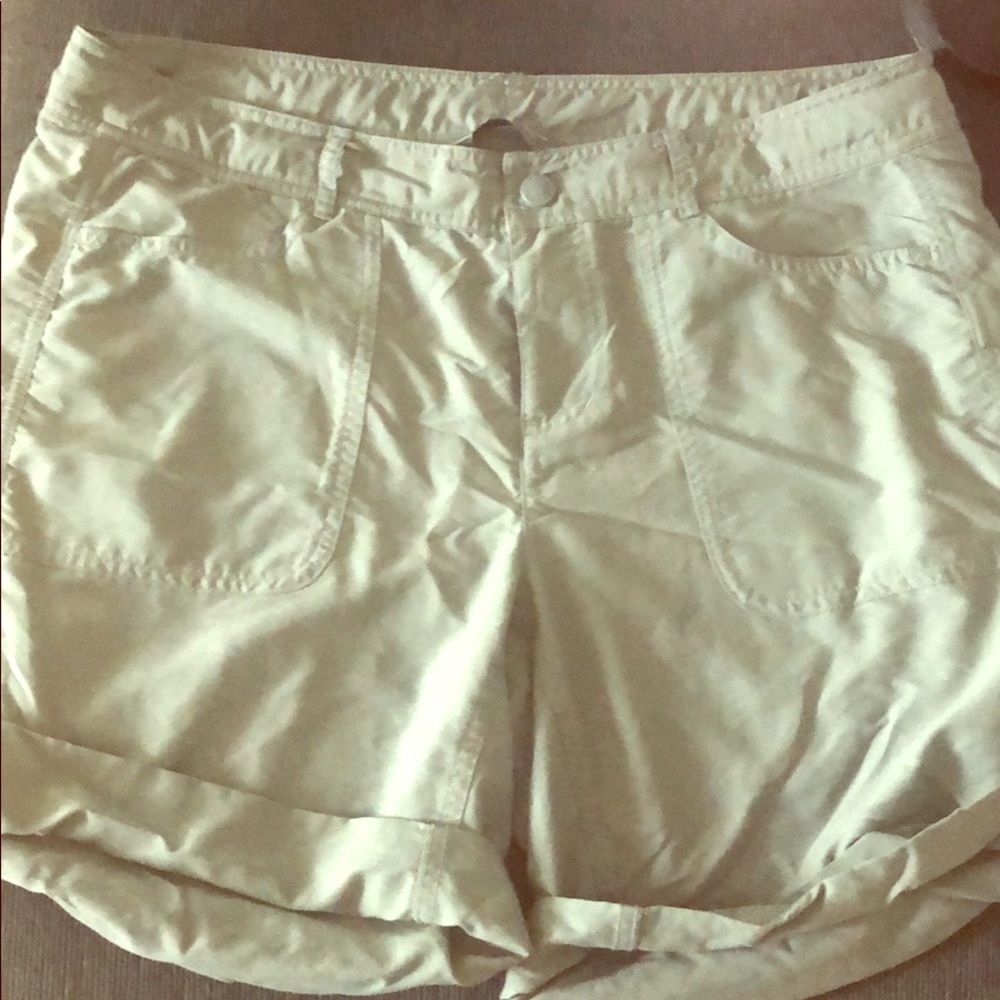 Used Short, Size 12. Brand: North Face.